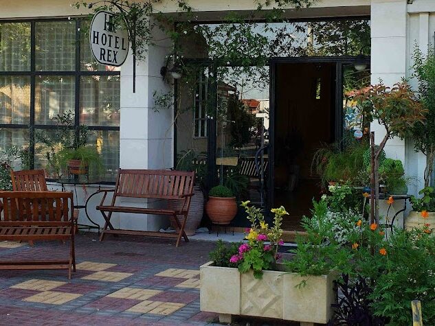 BEBEKAS REX HOTEL - Λ. ΔΗΜΟΚΡΑΤΙΑΣ 10, 27054 ΖΑΧΑΡΩ ΖΑΧΑΡΩ