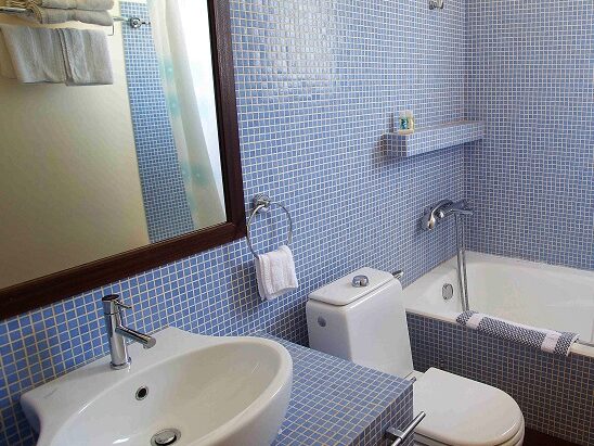 BEBEKAS REX HOTEL - Λ. ΔΗΜΟΚΡΑΤΙΑΣ 10, 27054 ΖΑΧΑΡΩ ΖΑΧΑΡΩ