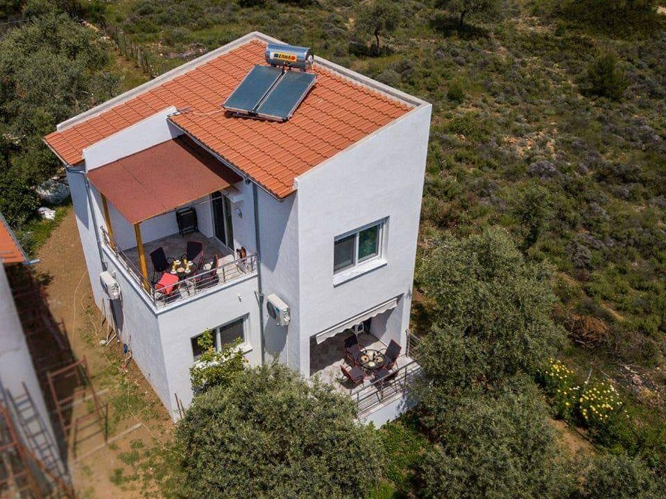 STUDIOS KOULA