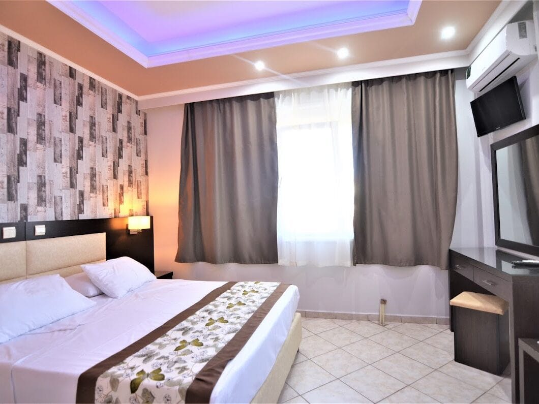 GRAND BEACH – ΜΕΓΑΛΗ ΑΚΤΗ - ΛΙΜΕΝΑΡΙΑ 0, 64002  ΛΙΜΕΝΑΡΙΑ
