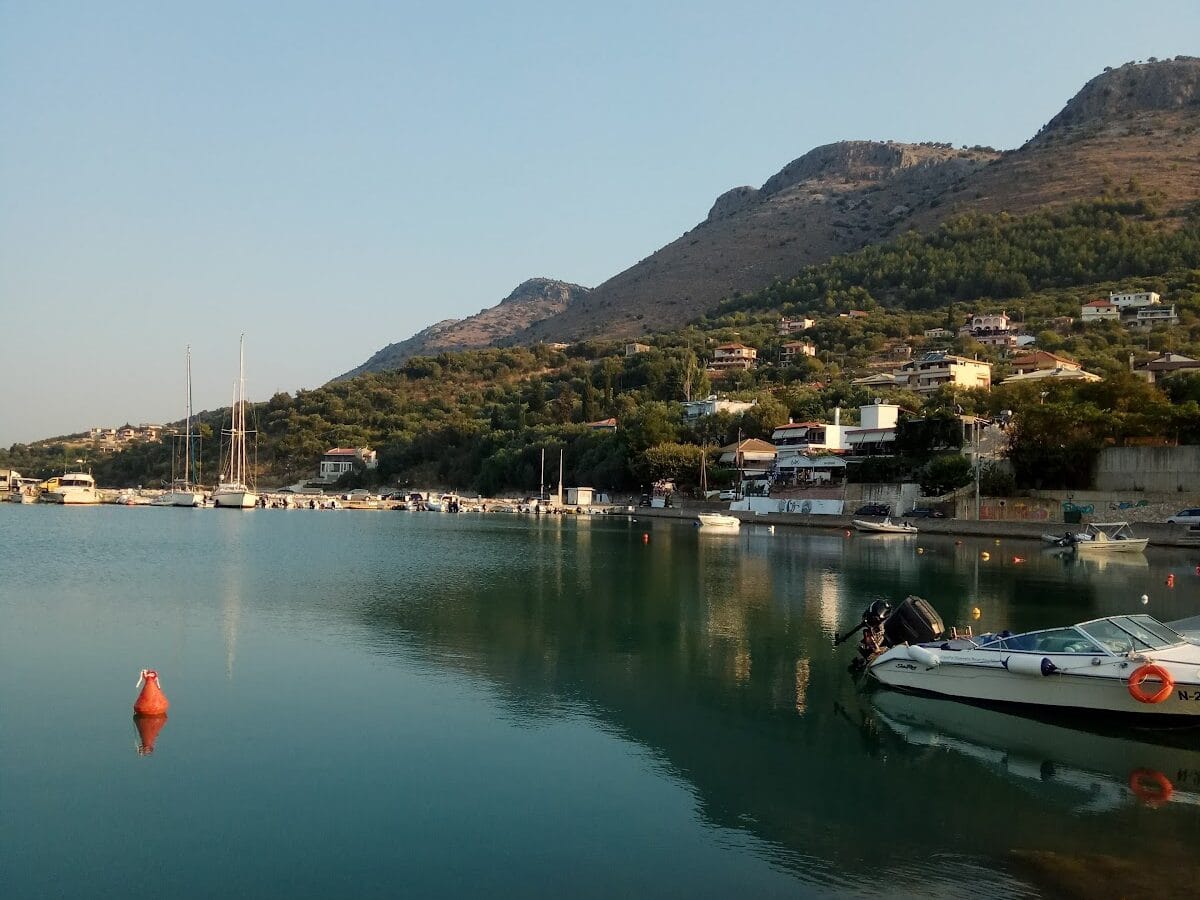 EVRIALI APARTMENTS PLATARIA - ΠΛΑΤΑΡΙΑ 00, 46100 ΠΛΑΤΑΡΙΑ ΗΓΟΥΜΕΝΙΤΣΑ