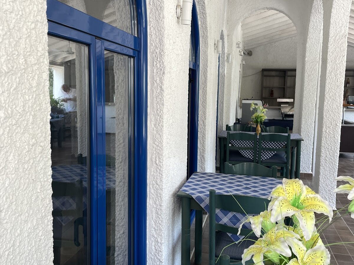 HOTEL ELENA - SIVOTA 0, 46100 IGOUMENITSA IGOUMENITSA
