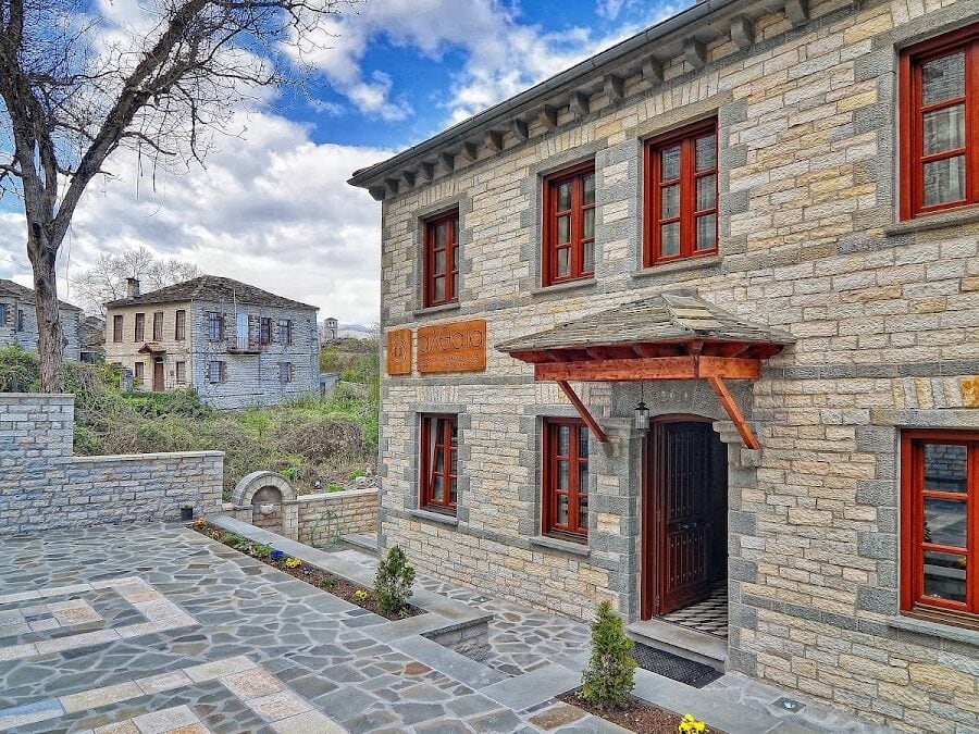 DILOFO HOTEL LUXIRY SUITES - ΔΙΛΟΦΟΝ 23, 44007 ΔΙΛΟΦΟ ΑΣΠΡΑΓΓΕΛΟΙ
