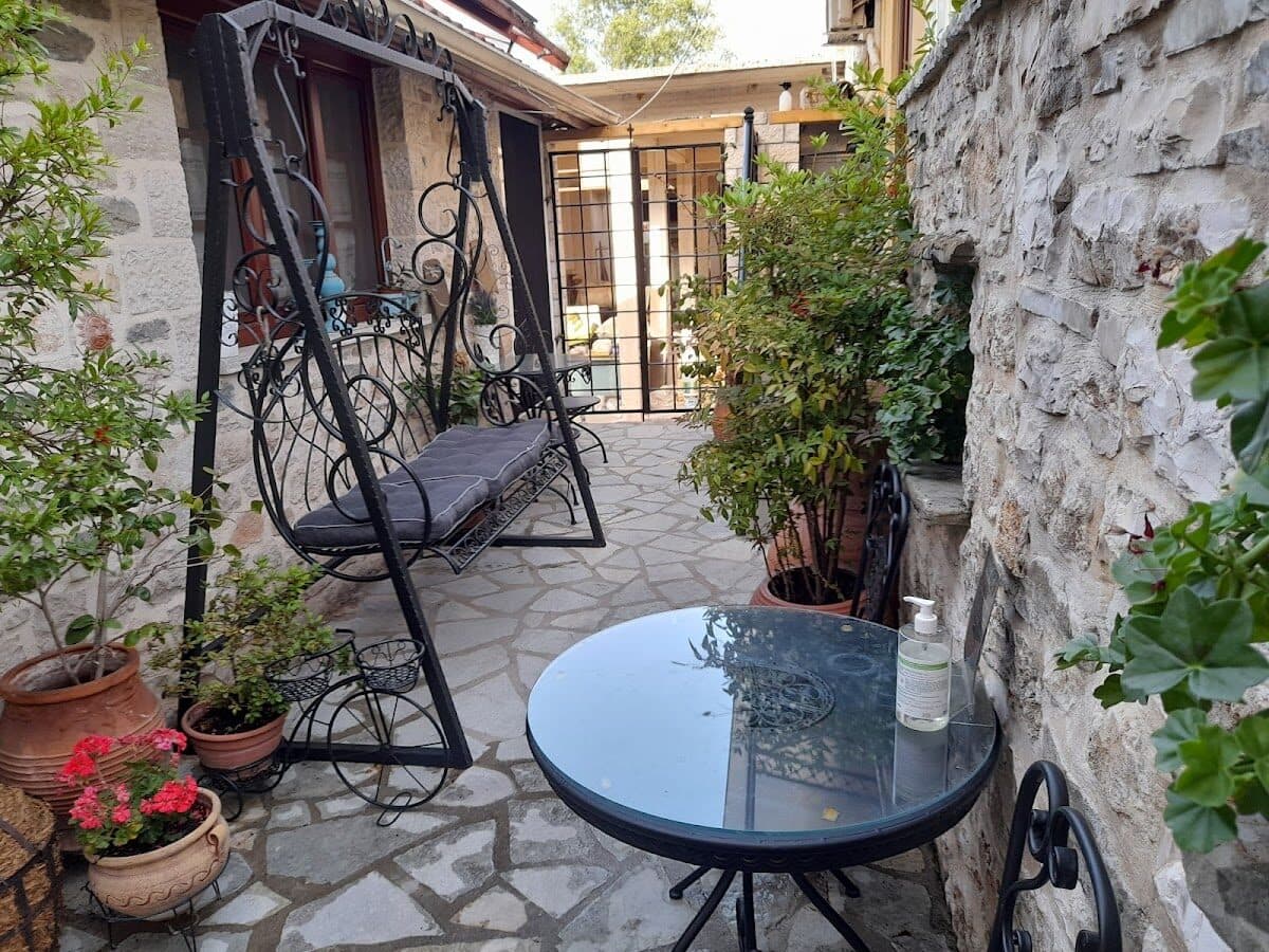 ΑΡΧΟΝΤΑΡΙΚΙ - ΖΑΛΟΚΩΣΤΑ 50, 45221 ΙΩΑΝΝΙΝΩΝ ΙΩΑΝΝΙΝΑ