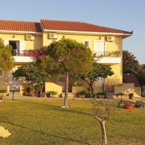 VILLA CARINA - Κουνόπετρα 0, 28200  ΛΗΞΟΥΡΙ