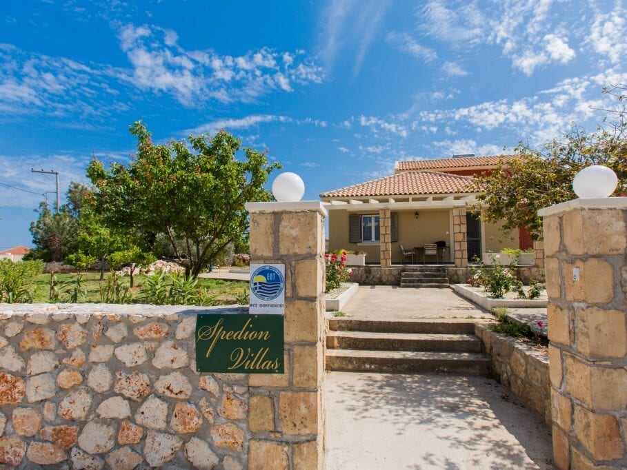 SPEDION VILLASSERVICES - ΠΕΣΣΑΔΑ 0, 28100 ΠΕΣΣΑΔΑ ΑΡΓΟΣΤΟΛΙ
