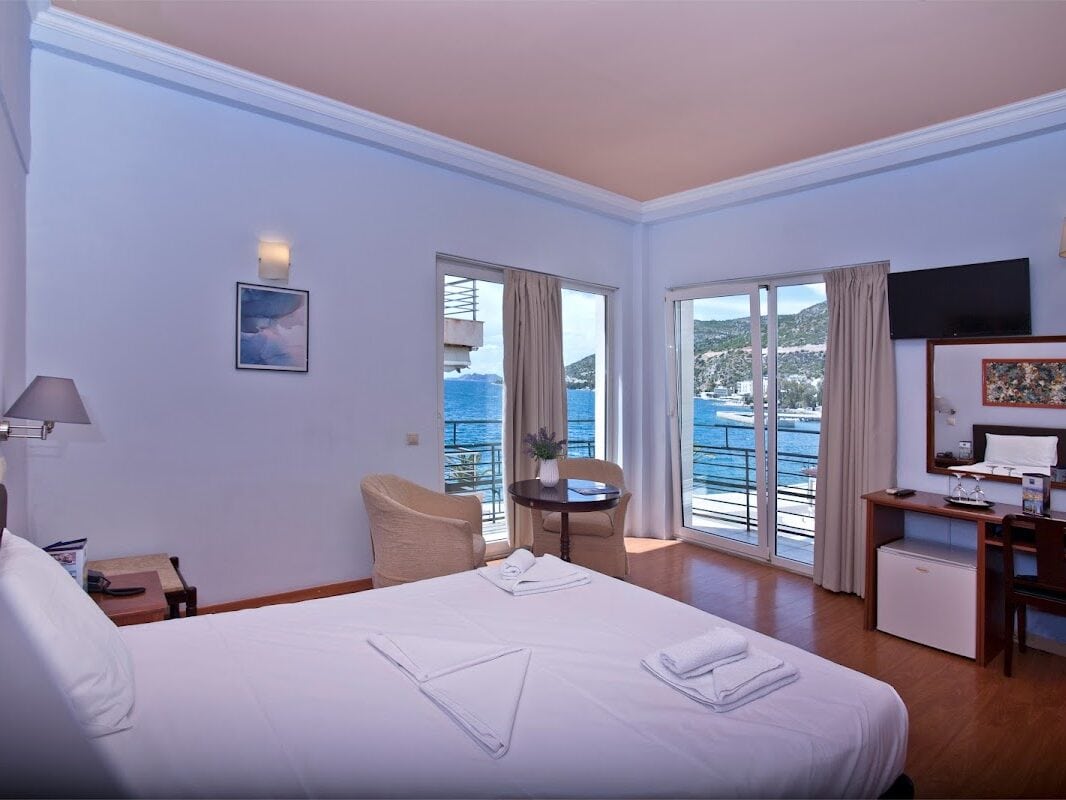 ΞΕΝΟΔΟΧΕΙΟ LOUTRAKI - ΕΛ.ΒΕΝΙΖΕΛΟΥ 19, 20300 ΠΕΡΙΦΕΡΕΙΑΚΗ ΕΝΟΤΗΤΑ ΚΟΡΙΝΘΙΑΣ ΔΗΜΟΣ ΛΟΥΤΡΑΚΙΟΥ - ΑΓ. ΘΕΟΔΩΡΩΝ