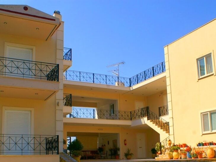 ΑΣΗΜΕΝΙΟΥ ΜΑΡΙΑ - ΜΑΥΡΟΒΟΥΝΙΟΝ 0, 23200 ΓΥΘΕΙΟ ΓΥΘΕΙΟ