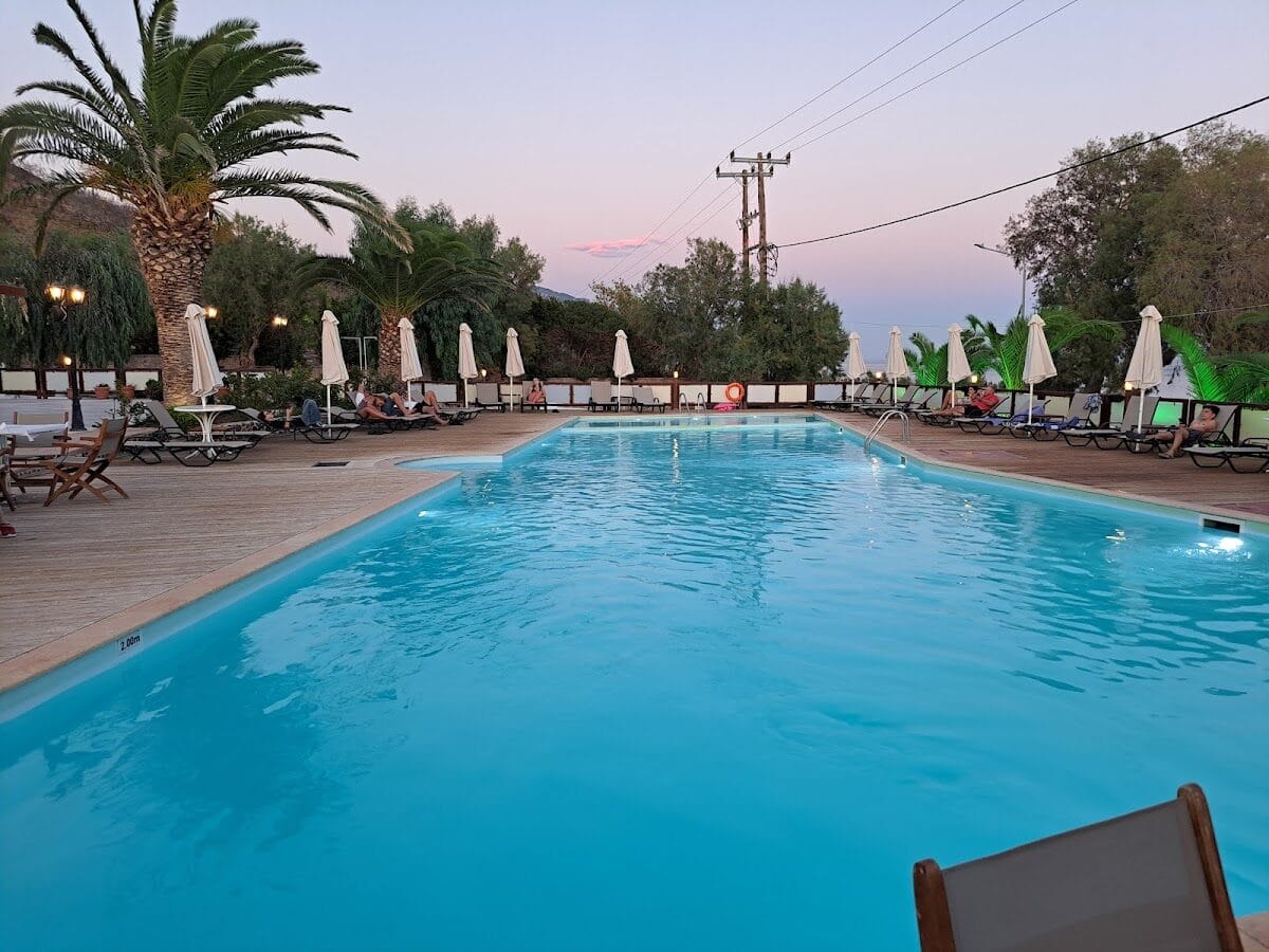 IRINI HOTEL - VATERA 0, 81300 POLICHNITOS