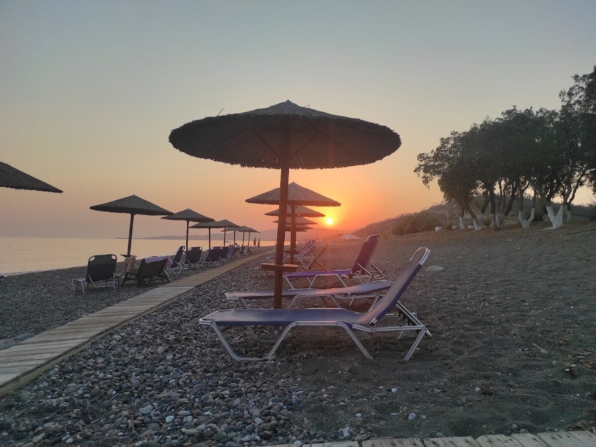 IRINI HOTEL - VATERA 0, 81300 POLICHNITOS