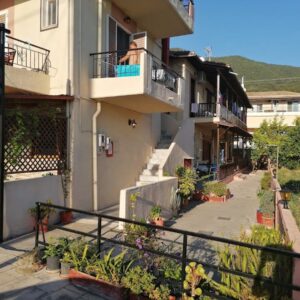 ΣΕΡΒΟΥ ΧΡΥΣΟΥΛΑ - ΝΙΚΙΑΝΑ 00, 31100 ΝΙΚΙΑΝΑ ΛΕΥΚΑΔΑ