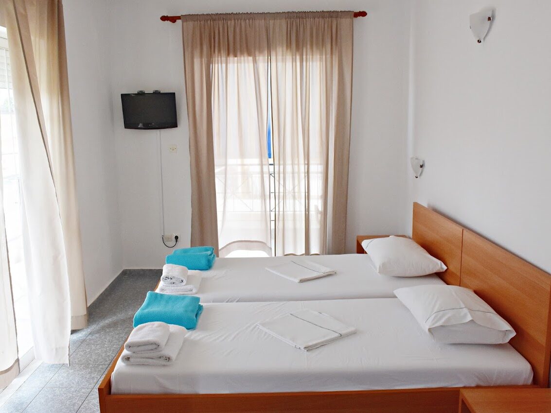 VICKY STUDIOS MIRINA - 31 MITROPOLEOS STREET, 81400 MYRINA