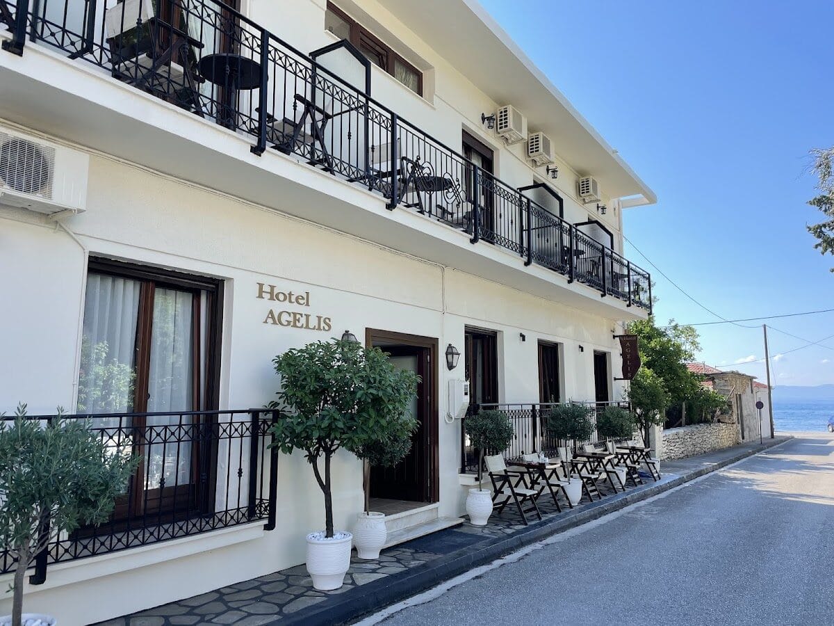 HOTEL AGELIS - ΤΑΠΕΙΝΟΥ 2, 37010 Καλά Νερά ΒΟΛΟΣ