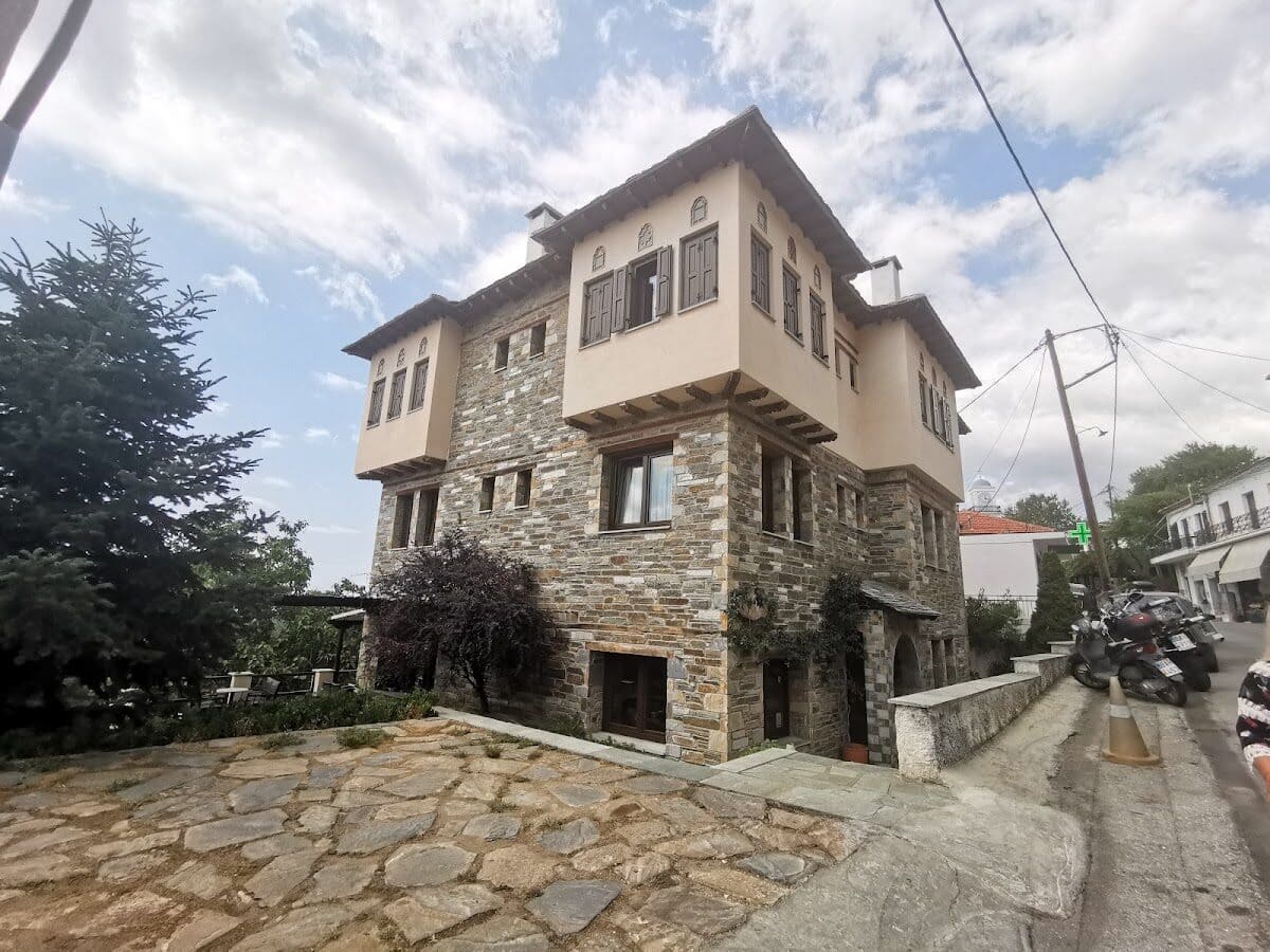 ΞΕΝΟΔΟΧΕΙΟ ΜΥΡΟΒΟΛΙ - ΜΗΛΙΕΣ  0, 37010 ΠΗΛΙΟ ΒΟΛΟΣ
