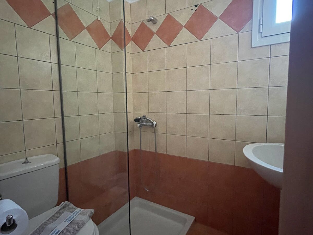 HOTEL STELLA - ΒΑΣΙΛΕΩΣ ΓΕΩΡΓΙΟΥ 12, 38334 ΑΛΥΚΕΣ- ΝΕΕΣ ΠΑΓΑΣΕΣ ΒΟΛΟΣ