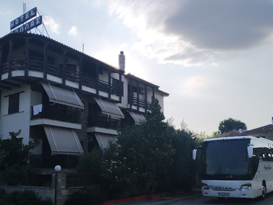 ΞΕΝΟΔΟΧΕΙΟ ΜΠΑΛΛΑΣ - ΑΓΡΙΑ 0, 37300  ΑΓΡΙΑ