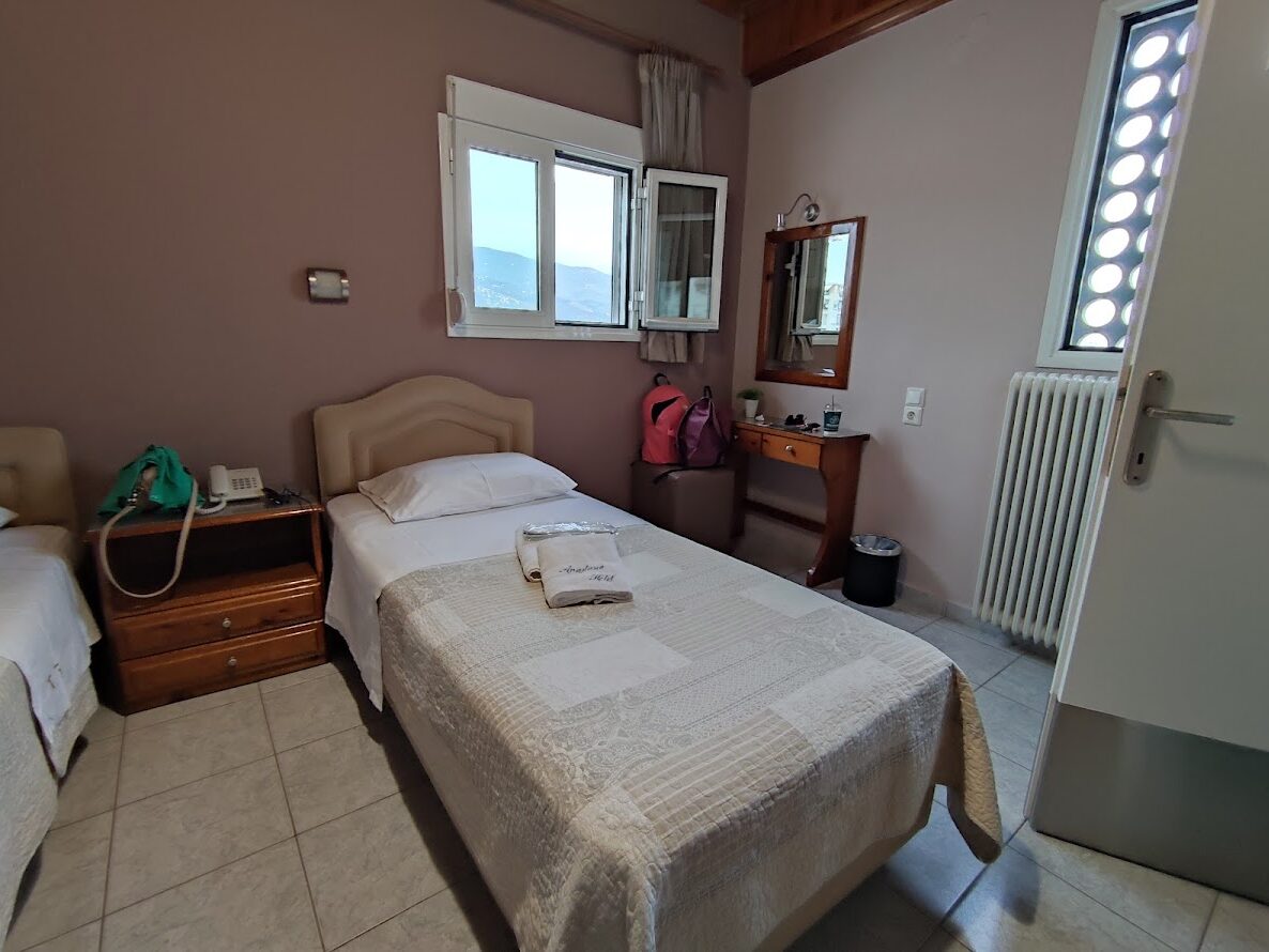 HOTEL ΑΝΑΣΤΑΣΙΑ - ΜΑΚΕΔΟΝΙΑΣ  40, 38445  Ν.ΙΩΝΙΑ