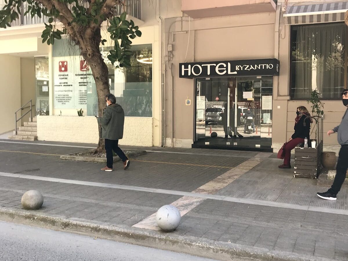 KALAMATA CITY CENTER - ΣΙΔΗΡΟΔΡΟΜΙΚΟΥ ΣΤΑΘΜΟΥ 7, 24100  ΚΑΛΑΜΑΤΑ