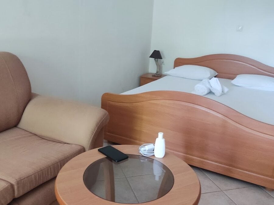 ROOMS NANCY - ΛΟΓΓΑ 0, 24010 ΛΟΓΓΑ  ΛΟΓΓΑ