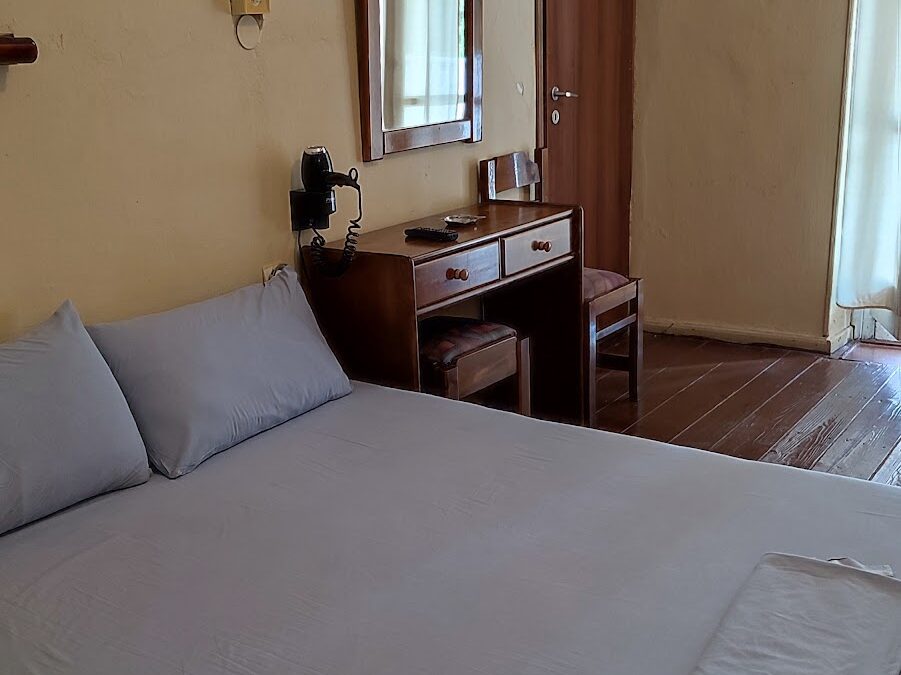 HOTEL MIRANTA - ΓΥΜΝΑΣΤΗΡΙΟΥ 10, 18010 ΑΙΓΙΝΑ ΑΙΓΙΝΑ