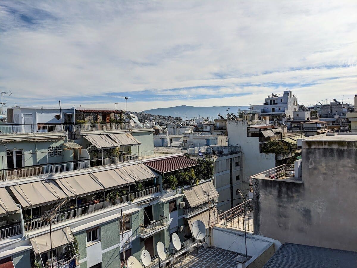 PIRAEUS PREMIUM SUITES