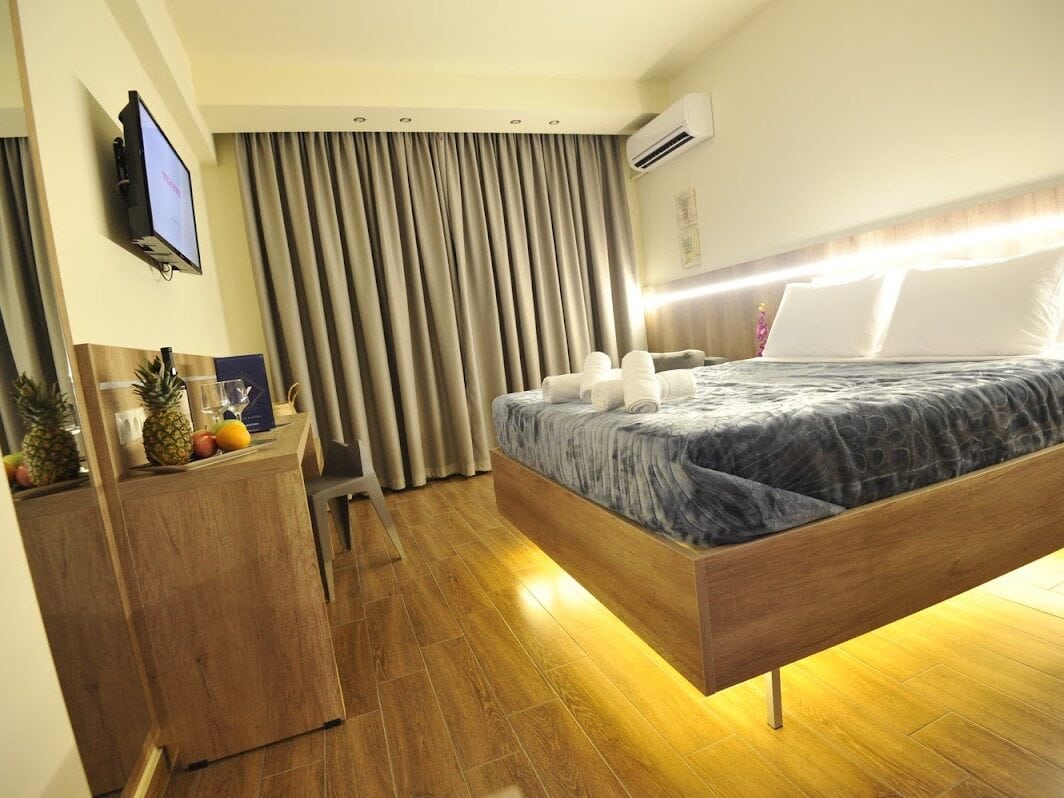 HOTEL YAKINTHOS - ΕΛΕΥΘ. ΒΕΝΙΖΕΛΟΥ -, 60150 ΠΑΡΑΛΙΑ ΚΑΛΛΙΘΕΑΣ ΚΑΤΕΡΙΝΗ