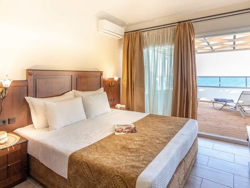 PARALIA BEACH BOUTIQUE HOTEL - Λ. ΣΤΡΑΤΟΥ  2, 60100  ΚΑΤΕΡΙΝΗ