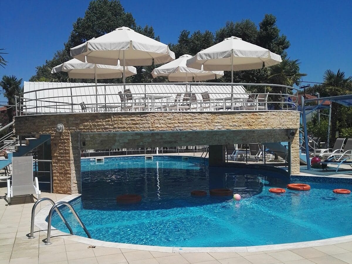 HOTEL GALANIS - ΕΓΝΑΤΙΑΣ 17, 60065  ΠΛΑΤΑΜΩΝΑΣ