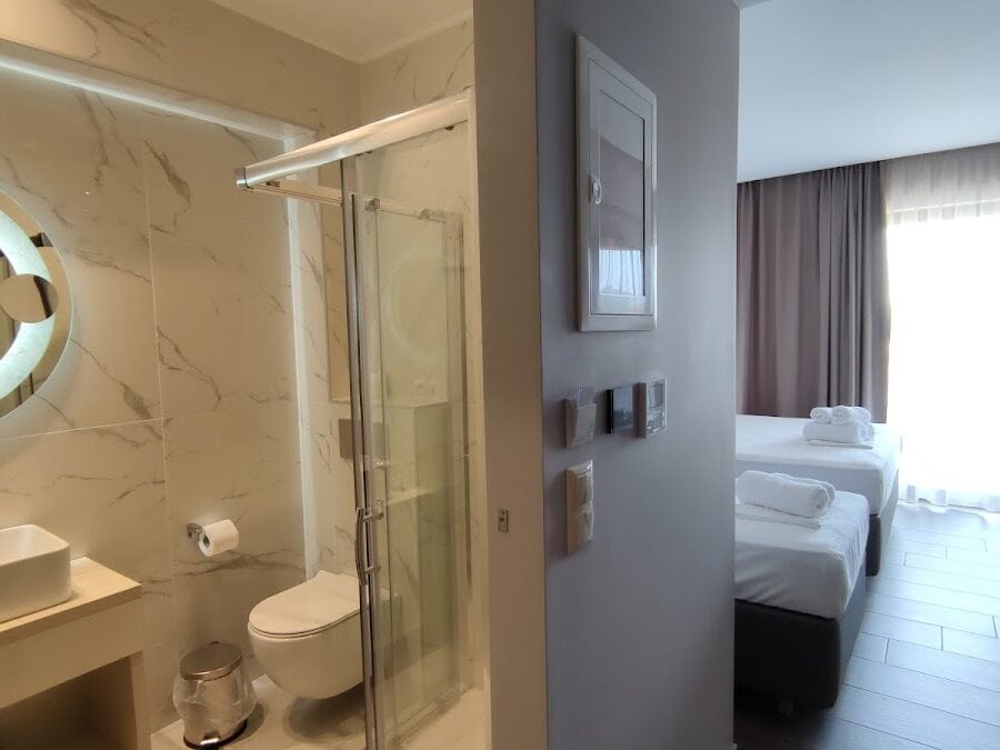 PELOTON INN - ΖΩΟΔΟΧΟΥ ΠΗΓΗΣ ΚΑΙ ΑΦΡΟΔΙΤΗΣ 0, 60100 ΓΡΕΒΕΝΗ ΚΑΤΕΡΙΝΗ