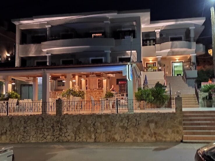 ΡΟΥΣΤΟ - ΛΟΥΤΣΑ 0, 48062  ΚΑΝΑΛΛΑΚΙ