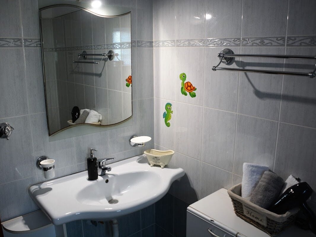 VILLA NAFSIKA APARTMENTS - ΜΥΤΙΚΑΣ 0, 48100  ΠΡΕΒΕΖΑ