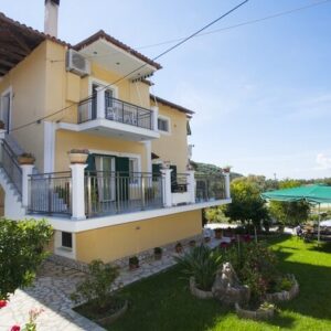 ALIKI STUDIOS - ΑΓΙΑ ΚΥΡΙΑΚΗ 0, 48060  ΠΑΡΓΑ
