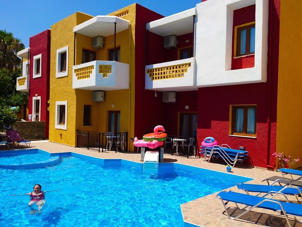 KATERINI APARTMENTS HOTEL - ΜΑΧΗΣ ΚΡΗΤΗΣ 167, 74100  ΡΕΘΥΜΝΟ