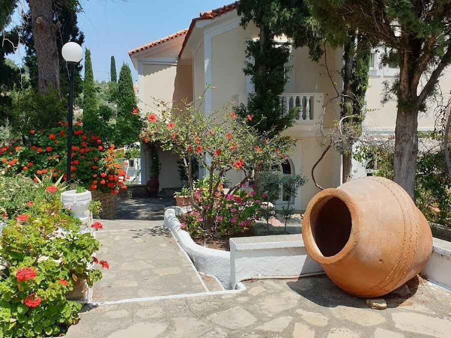 KERVELI VILLAGE  ΑΕ - ΚΕΡΒΕΛΗ 0, 83100 ΣΑΜΟΣ ΣΑΜΟΣ