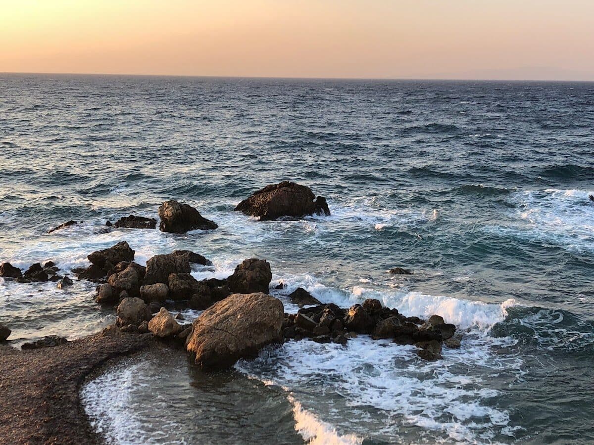 IRIDA STUDIOS - ΛΙΜΑΝΑΚΙ 0, 83200  ΚΑΡΛΟΒΑΣΙ