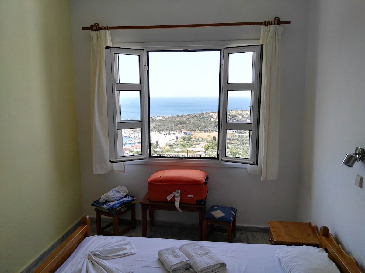 MYKALI HOTEL – ΞΕΝΟΔΟΧΕΙΟ ΜΥΚΑΛΗ - ΠΟΥΝΤΕΣ ΠΥΘΑΓΟΡΕΙΟΥ 0, 83103 ΣΑΜΟΣ ΠΥΘΑΓΟΡΕΙΟ