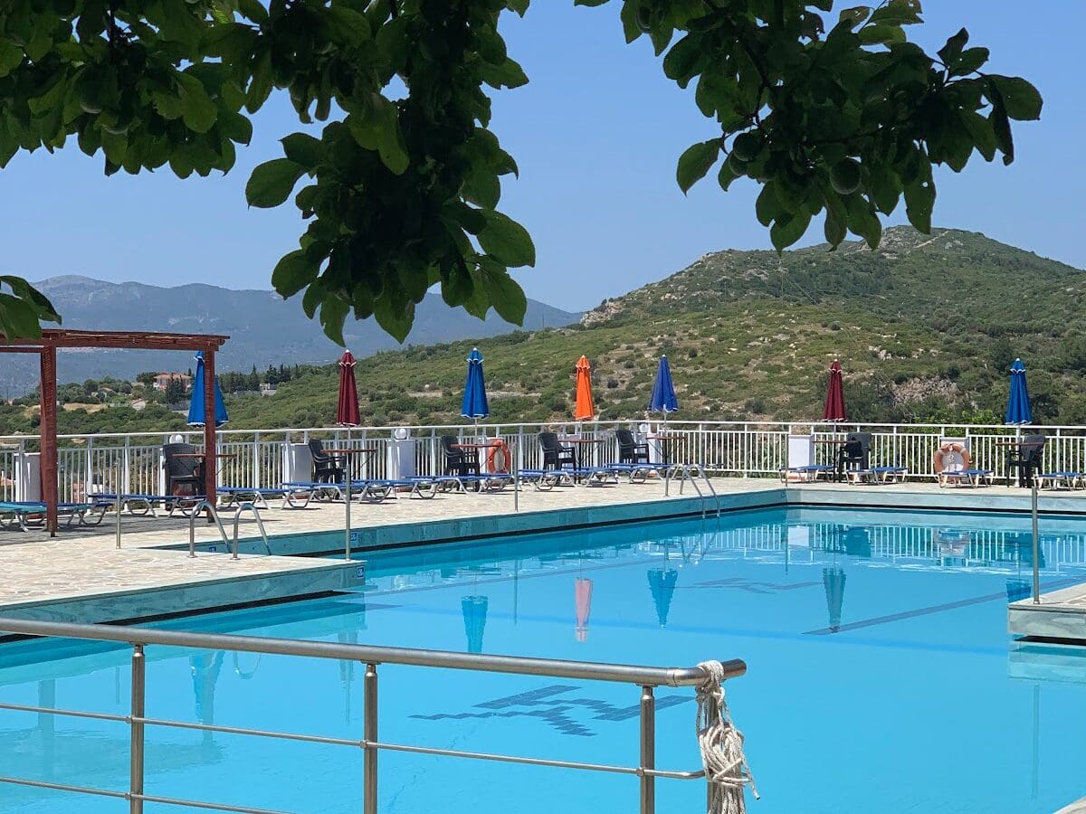 MYKALI HOTEL – ΞΕΝΟΔΟΧΕΙΟ ΜΥΚΑΛΗ - ΠΟΥΝΤΕΣ ΠΥΘΑΓΟΡΕΙΟΥ 0, 83103 ΣΑΜΟΣ ΠΥΘΑΓΟΡΕΙΟ