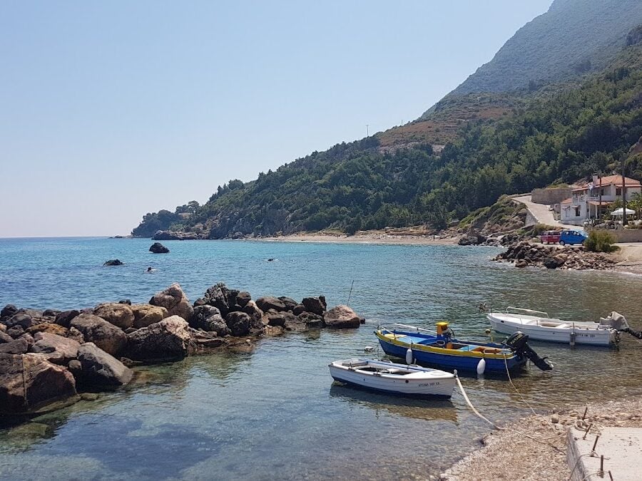 ΒΙΛΑ ΑΛΚΥΟΝΗ - ΛΙΜΑΝΑΚΙ ΚΟΝΤΑΚΑΙΪΚΑ 0, 83200 ΚΑΡΛΟΒΑΣΙ ΚΑΡΛΟΒΑΣΙ