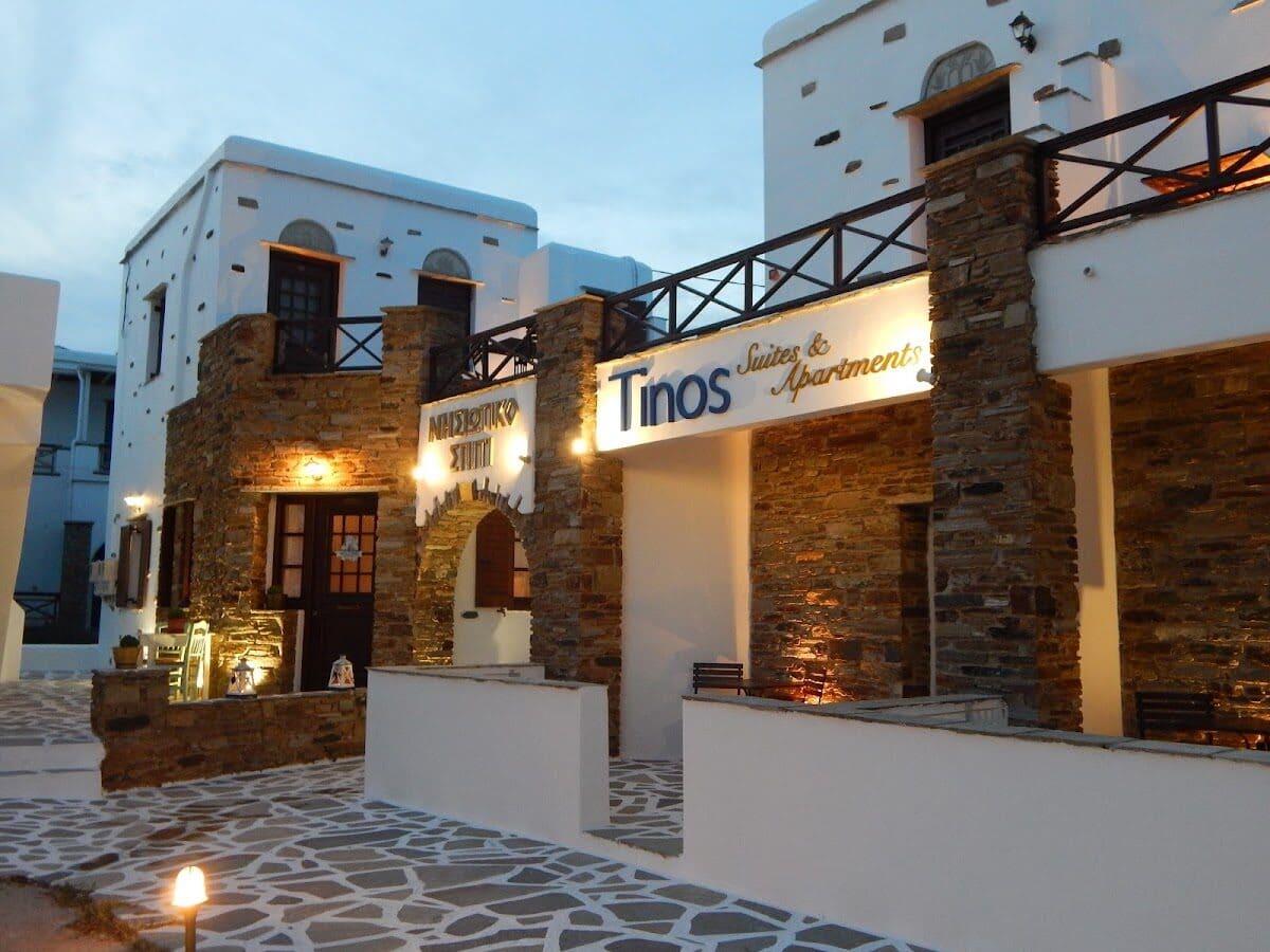 TINOS SUITES  APARTMENTS - ΑΓΙΟΣ ΙΩΑΝΝΗΣ ΠΟΡΤΟ 0, 84200  ΤΗΝΟΣ