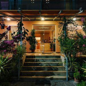 ΞΕΝΟΔΟΧΕΙΟ ΛΟΥΛΑ - 28ΗΣ ΟΚΤΩΒΡΙΟΥ  8, 35008 ΦΘΙΩΤΙΔΑ ΚΑΜΜΕΝΑ ΒΟΥΡΛΑ