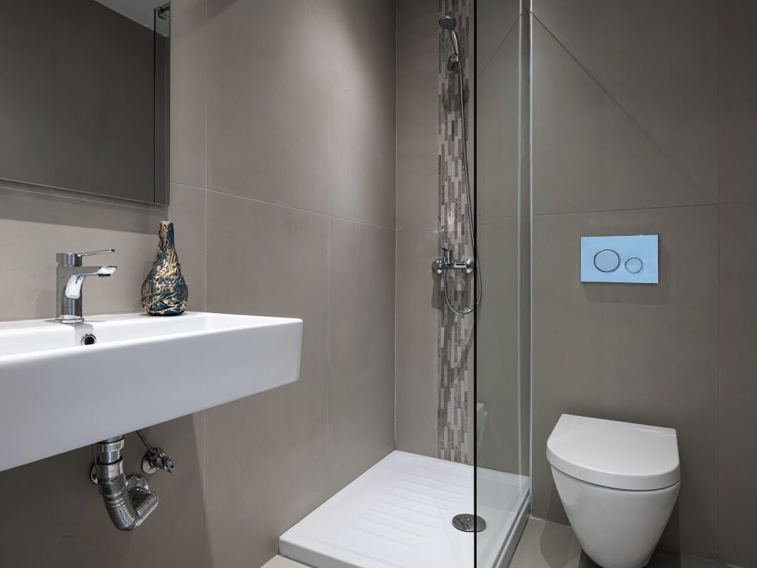 LIGHT BLUE LUXURY ROOMS - ΜΑΚΕΔΟΝΙΑΣ ΜΕ ΔΩΔΕΚΑΝΗΣΟΥ ΓΩΝΙΑ 0, 63080 ΧΑΛΚΙΔΙΚΗ ΝΕΑ ΚΑΛΛΙΚΡΑΤΕΙΑ
