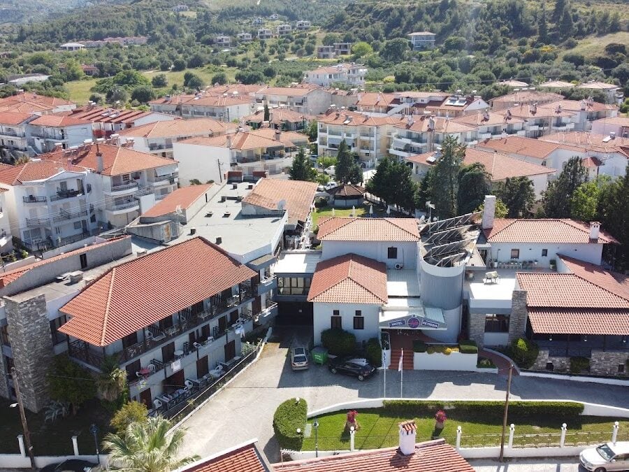 ΞΕΝΟΔΟΧΕΙΟ ΠΕΤΡΙΔΗΣ - ΠΕΥΚΟΧΩΡΙ 0, 63085 ΑΛΩΝΙΑ ΠΕΥΚΟΧΩΡΙ