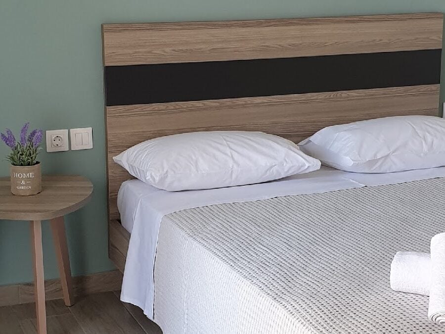 ΧΡΥΣΕΛΙΑ VIEWS APARTMENTS - ΝΕΑ ΡΟΔΑ 0, 63075  ΙΕΡΙΣΣΟΣ