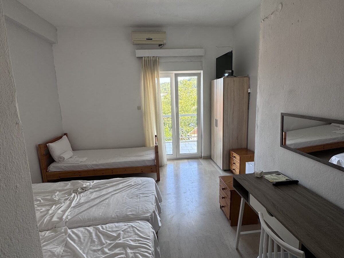 AQUARIUS HOTEL - Παραλία Φούρκας 0, 63077