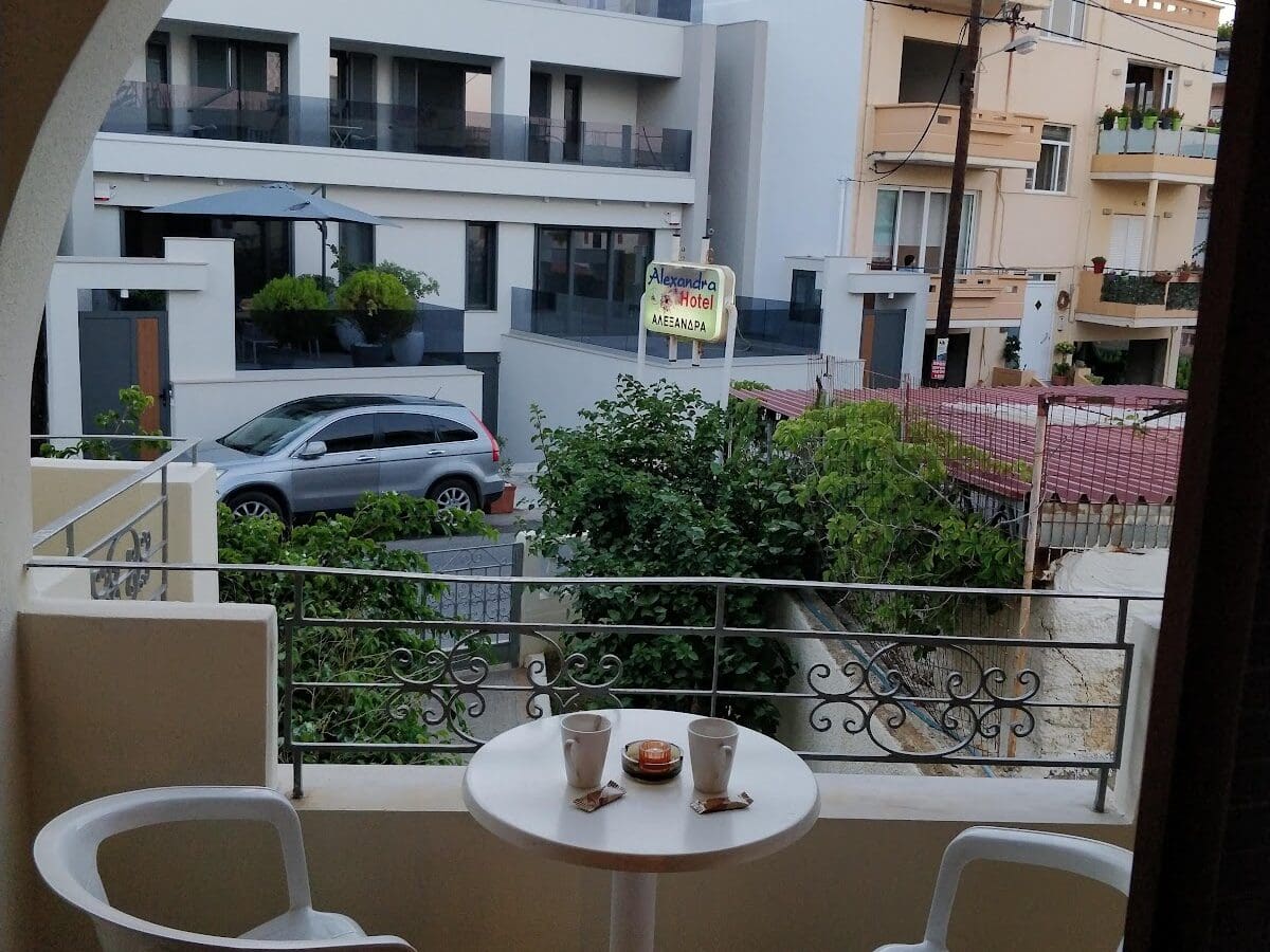 ALEXANDRA HOTEL - KALAMAKI 0, 73100 KATOS GALATAS