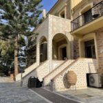 GRECIAN CASTLE HOTEL AND STUDIOS - 6 ENOSEOS AVENUE, 82100 THESI PSOMI BELLA VISTA CHIOS