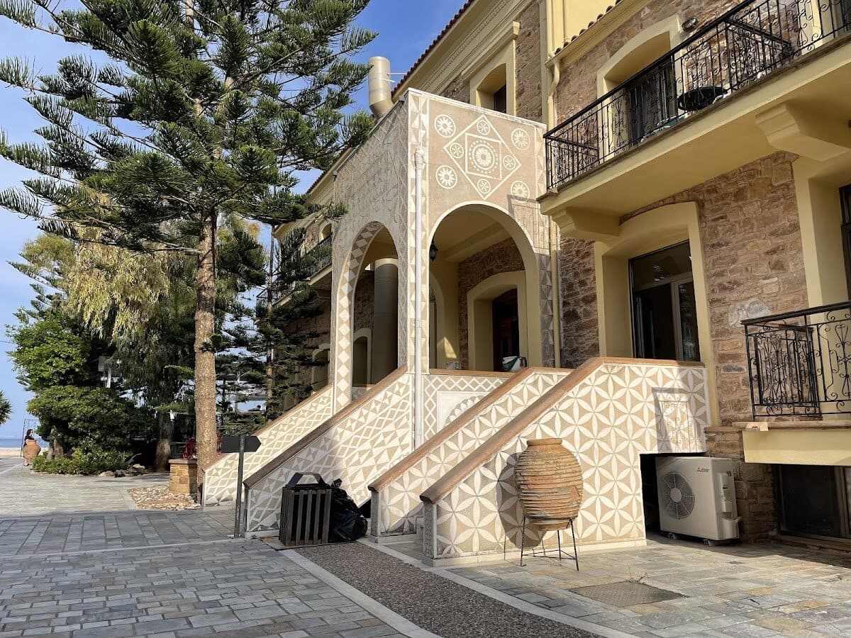 GRECIAN CASTLE HOTEL AND STUDIOS - 6 ENOSEOS AVENUE, 82100 THESI PSOMI BELLA VISTA CHIOS