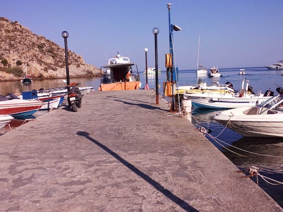 ΑΜΙΜΑΥΑ ΔΙΑΜΕΡΙΣΜΑΤΑ - ΕΜΠΟΡΕΙΟΣ 0, 82102  ΚΑΛΑΜΩΤΗ