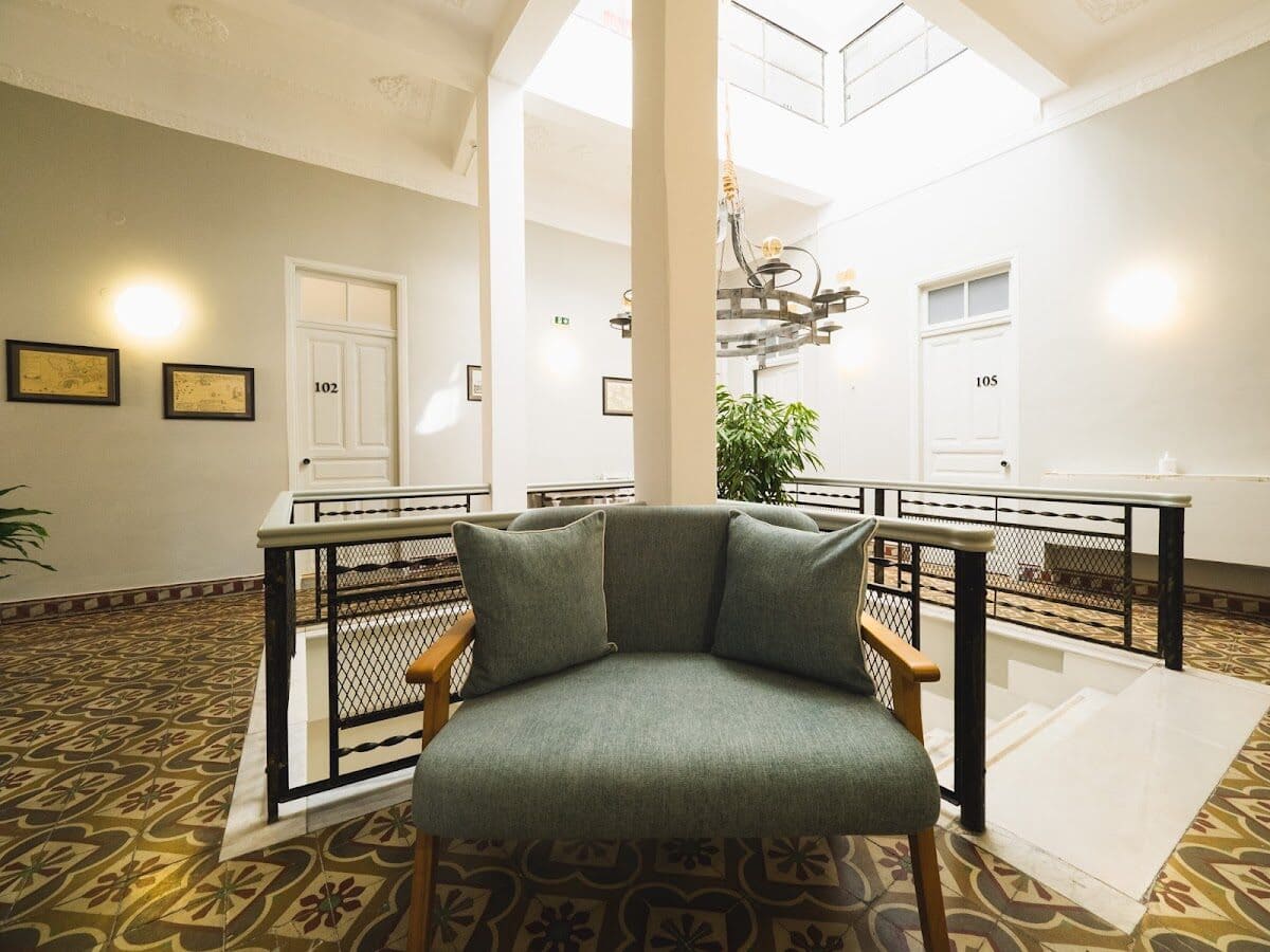 FILOXENIA HOTEL – ΞΕΝΟΔΟΧΕΙΟ ΦΙΛΟΞΕΝΙΑ - ΑΦΩΝ ΡΑΛΛΗ ΚΑΙ ΡΟΙΔΟΥ ΒΟΥΠΑΛΟΥ  9-13, 82100 ΧΙΟΣ ΧΙΟΣ