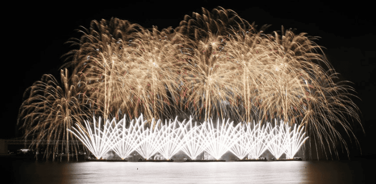 Famous fireworks festivals in Korea including Seoul Fireworks Festival and Busan Fireworks Festival
